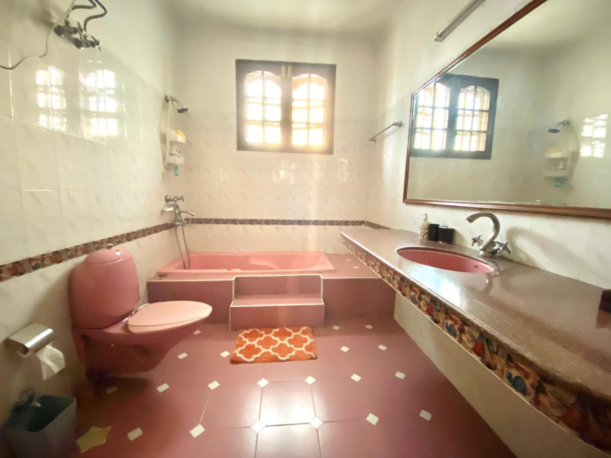 Roshani Pool Villa Gurgaon - 7Br #Privatepool #Villa #Bungalow #Garden #Staycation エクステリア 写真