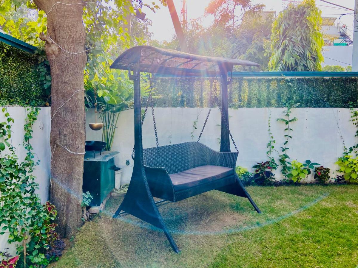 Roshani Pool Villa Gurgaon - 7Br #Privatepool #Villa #Bungalow #Garden #Staycation エクステリア 写真