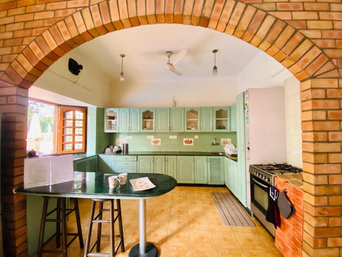 Roshani Pool Villa Gurgaon - 7Br #Privatepool #Villa #Bungalow #Garden #Staycation エクステリア 写真