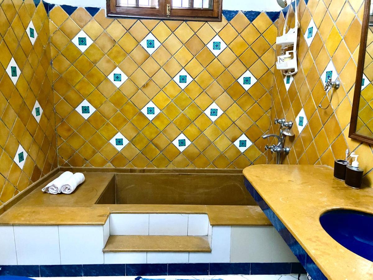 Roshani Pool Villa Gurgaon - 7Br #Privatepool #Villa #Bungalow #Garden #Staycation エクステリア 写真