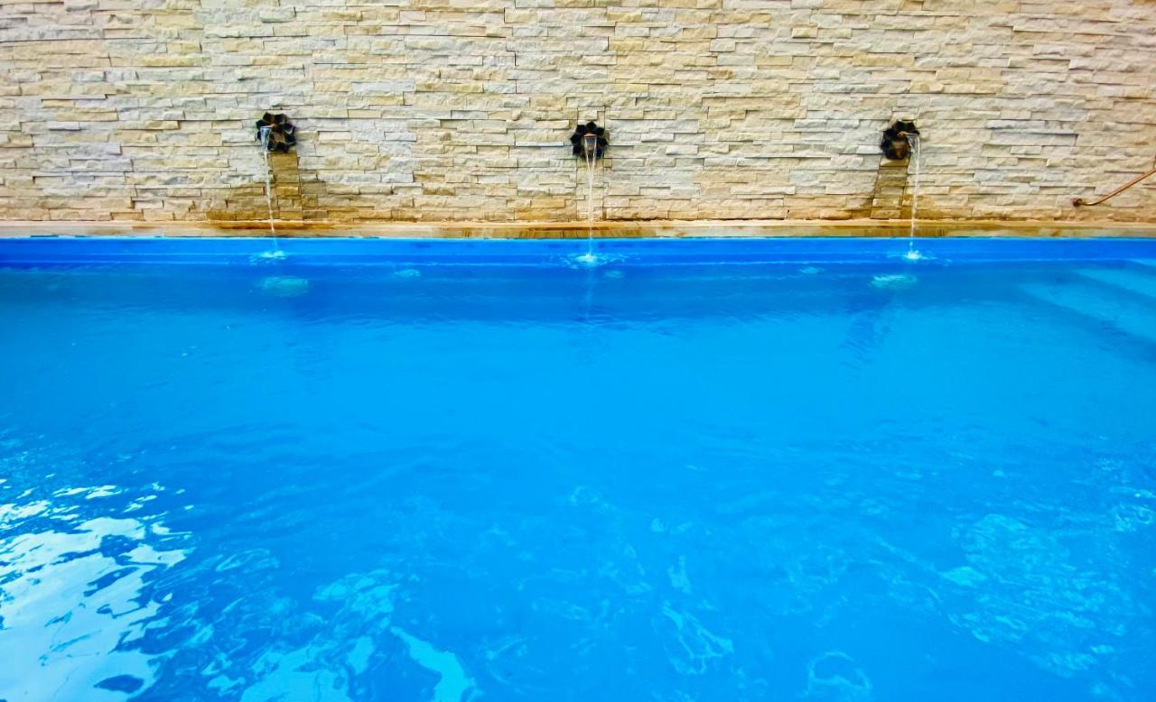 Roshani Pool Villa Gurgaon - 7Br #Privatepool #Villa #Bungalow #Garden #Staycation エクステリア 写真