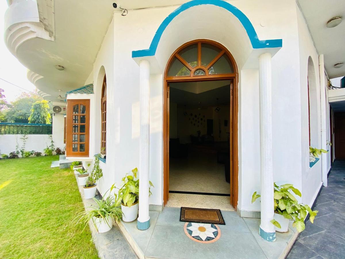 Roshani Pool Villa Gurgaon - 7Br #Privatepool #Villa #Bungalow #Garden #Staycation エクステリア 写真