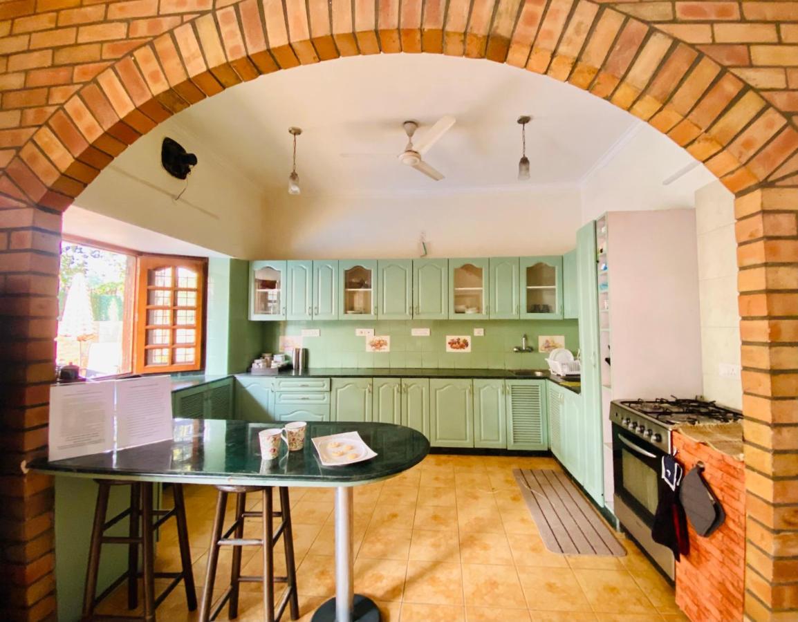 Roshani Pool Villa Gurgaon - 7Br #Privatepool #Villa #Bungalow #Garden #Staycation エクステリア 写真